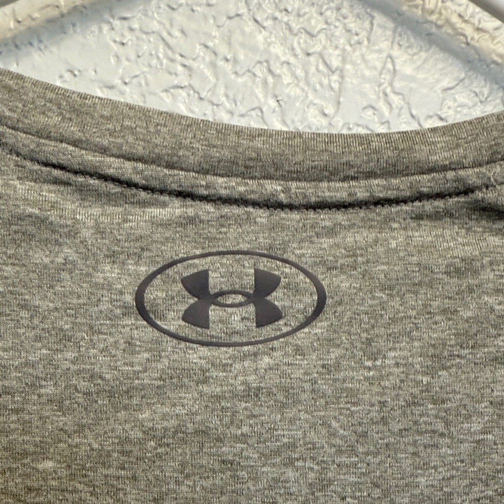UA NWT Gray Tee w/ Red Texas Tech Football Print - Picture 4 of 5